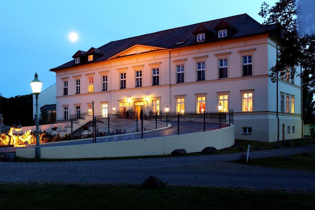 Landhotel Schloss Teschow Teterow Zewnętrze zdjęcie