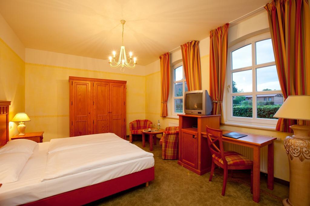 Landhotel Schloss Teschow Teterow Pokój zdjęcie